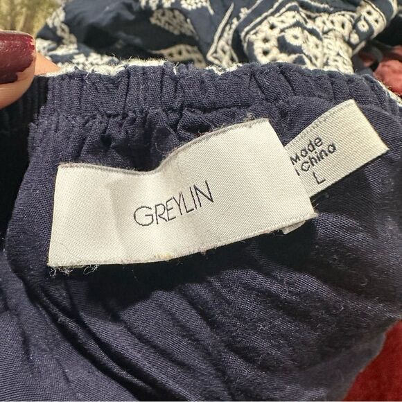 Greylin Rheena Embroidered Top Size Large - Picture 13 of 13